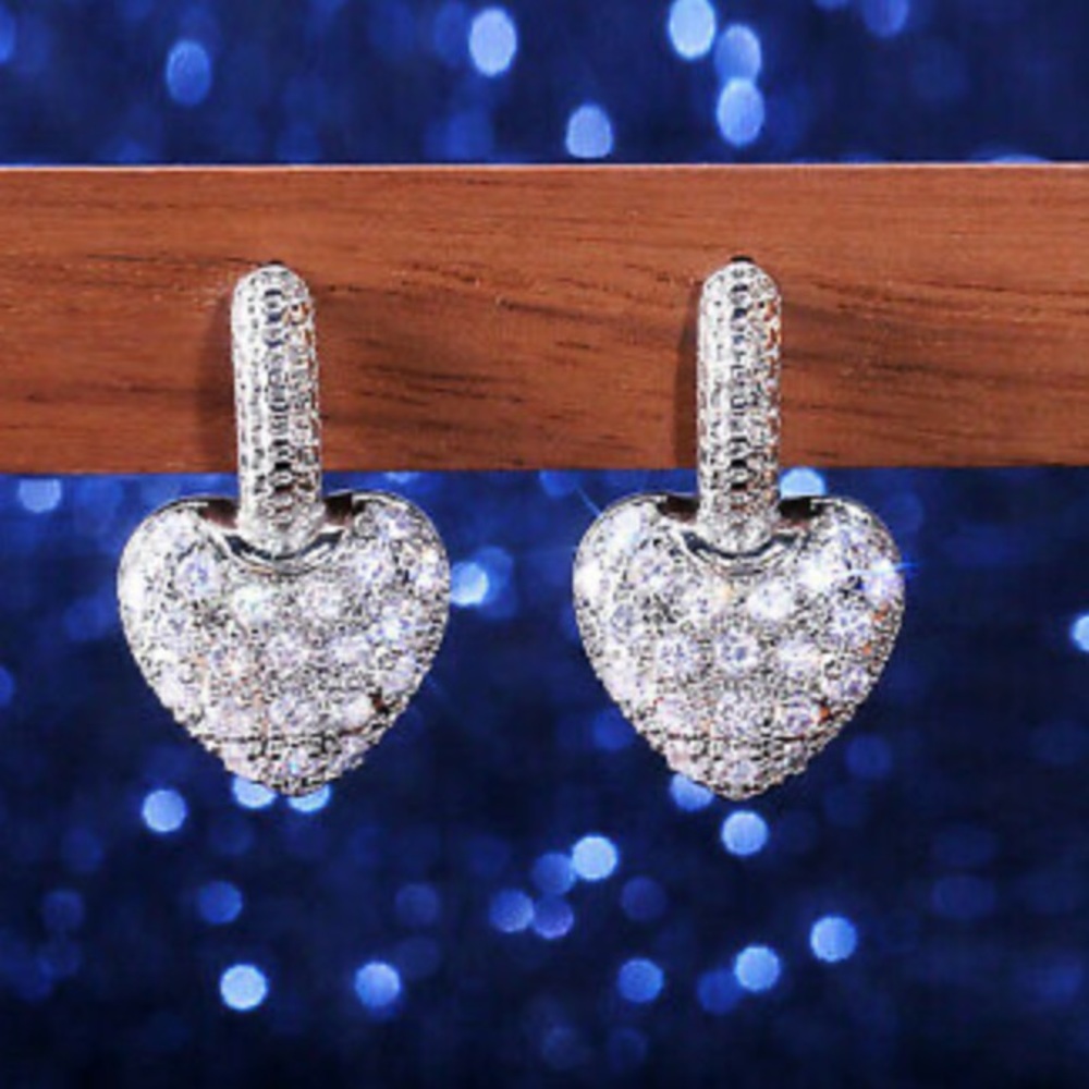 New Sterling silver Heart Earrings